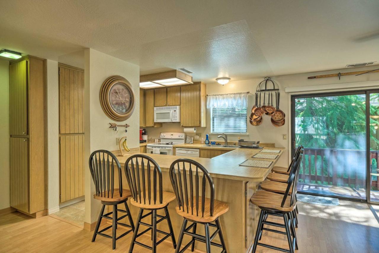 Pine Mountain Lake Haven With Spacious Deck! Гроувланд Екстериор снимка